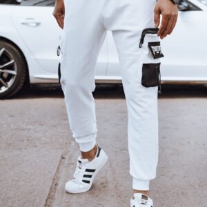 Trendy joggery s ozdobnými prvkami- biele