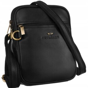 Praktická pánska taška cez plece v čiernej farbe